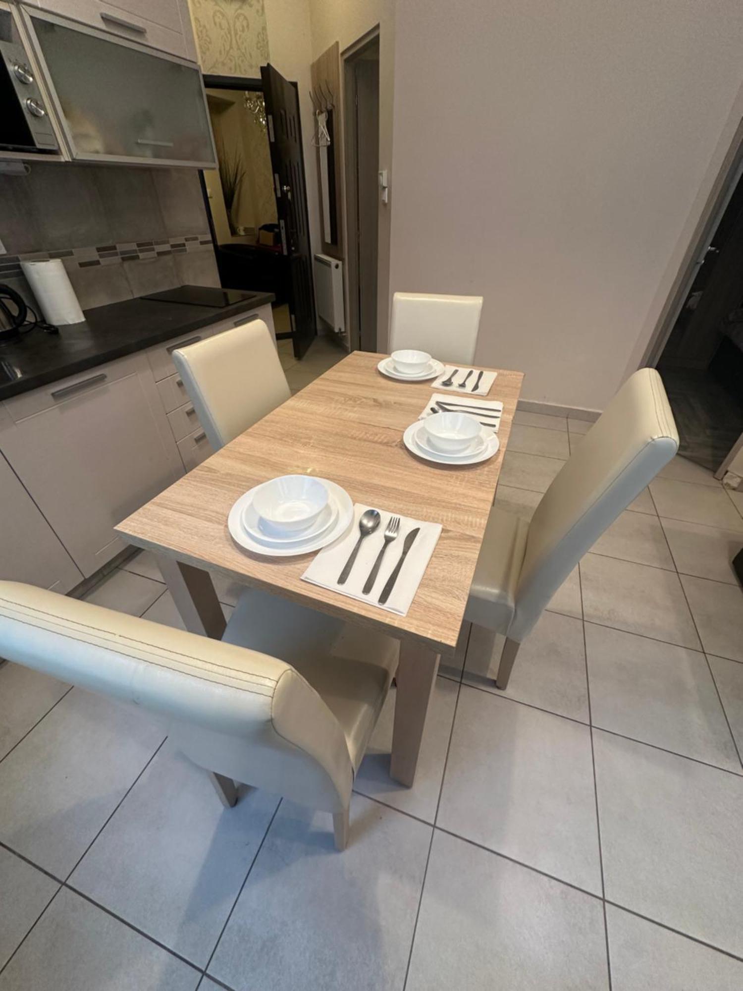 Bright Apartment In The Most Beautiful Street Of Budapest Vaci Street, Fashion Street Exterior foto